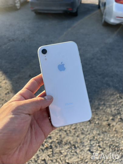 iPhone Xr, 128 ГБ