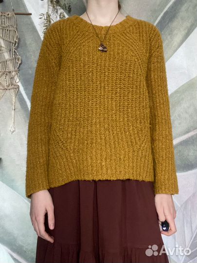 Свитер женский горчичный М
