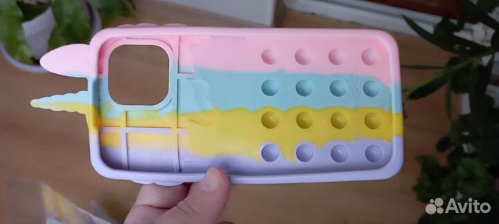 Чехол на телефон