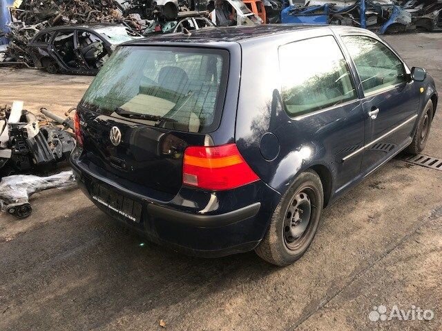 Разбор на запчасти Volkswagen Golf 4