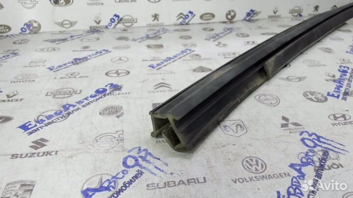 Уплотнитель стекла двери прав. Chevrolet Aveo (T25