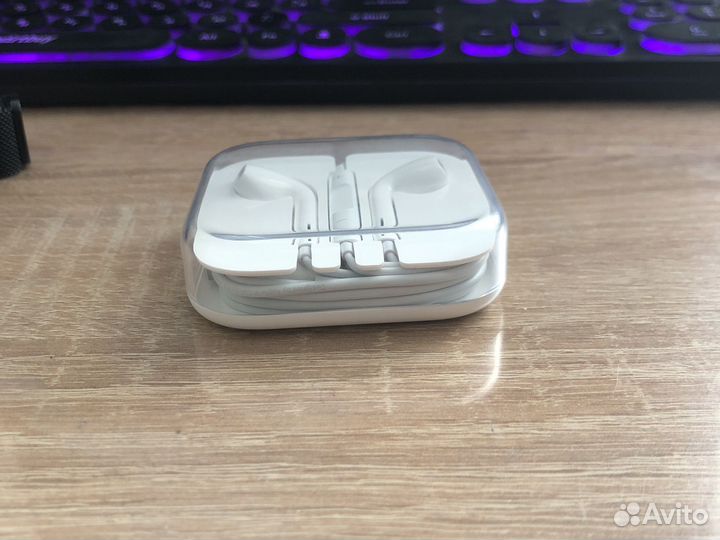Наушники earpods