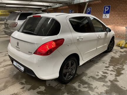 Peugeot 308, 2011