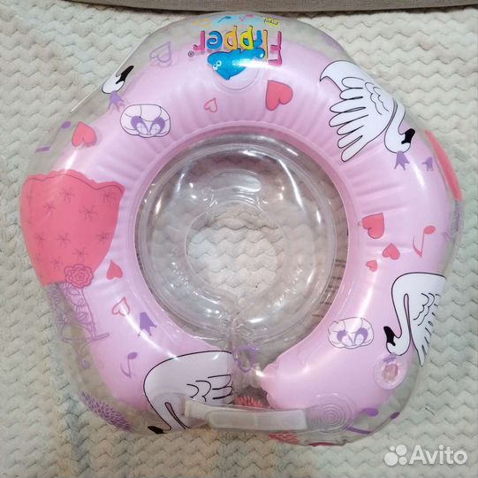 Круг музыкальный и горка для купания