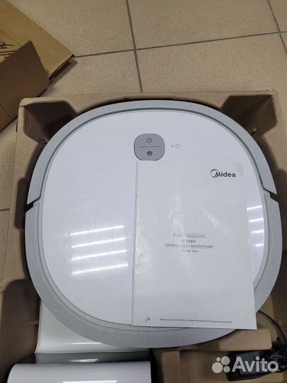 Робот-пылесос Midea VCR18W