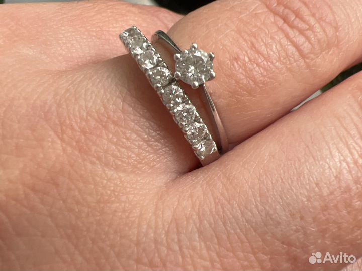 Золотое кольцо с бриллиантами