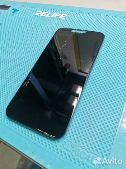 Замена разбитого стекла на iPhone