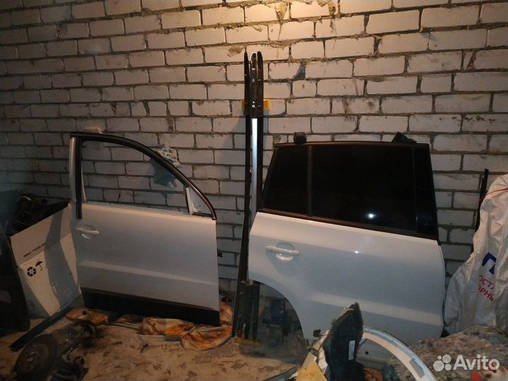 Задняя правая дверь Тигуан