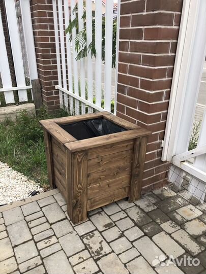 Уличные кашпо из дерева