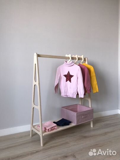 Вешалка гардероб детская Монтессори