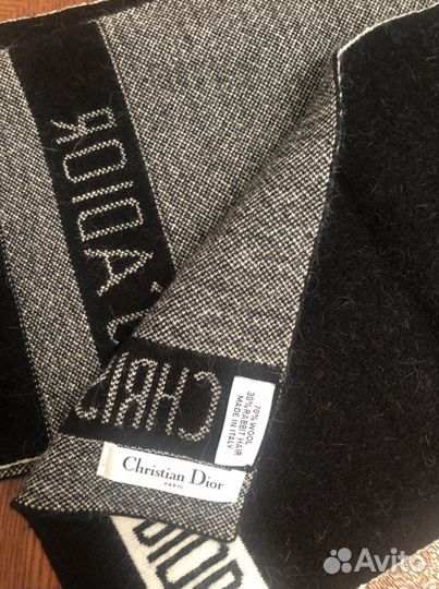 Женские шапка и шарф