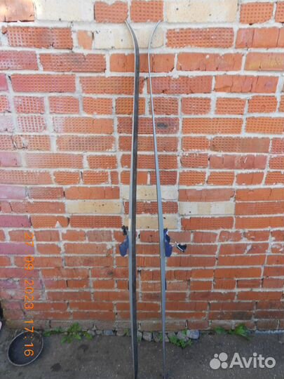 Лыжи детские 2 пары