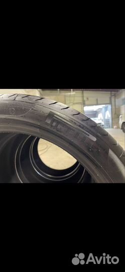 Pirelli P Zero 245/40 R20