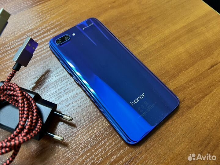 HONOR 10, 4/64 ГБ