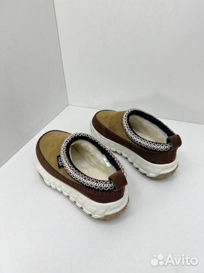 Кроссовки UGG женские