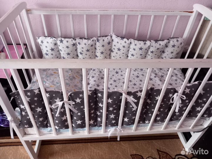 Детская кроватка