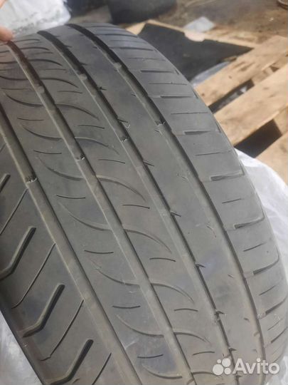 Kumho 722 23.5/35 R17 и 23.5/35 R17