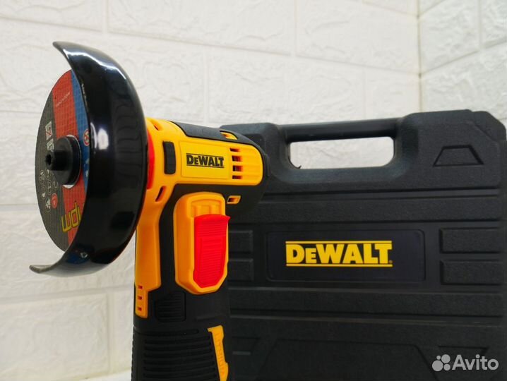 Мини ушм болгарка DeWalt