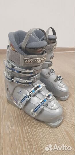 Горнолыжные ботинки nordica