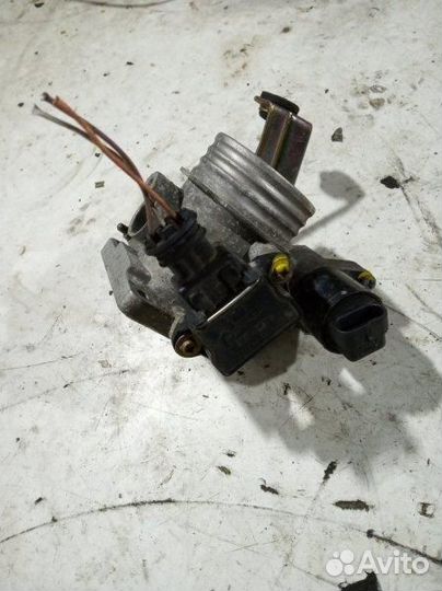 Дроссельная заслонка Renault Megane 1998