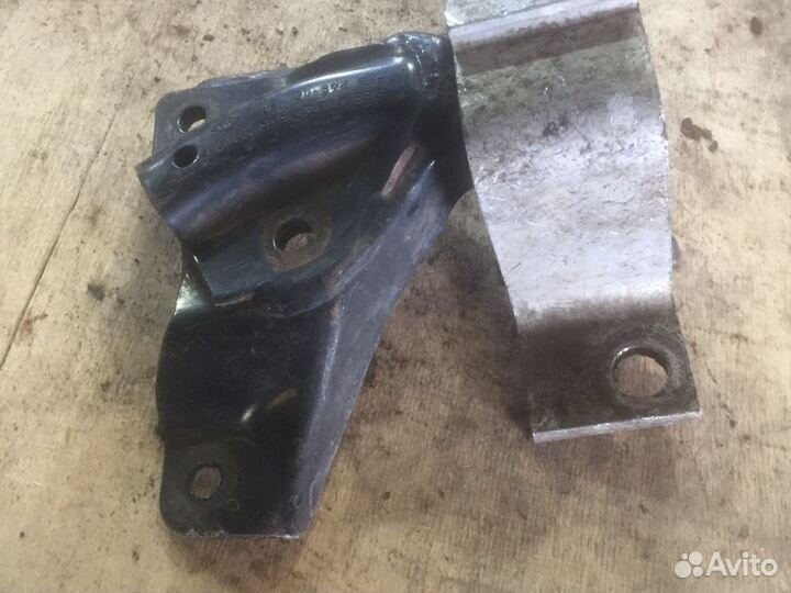 Подушка двигателя renault logan 04-08