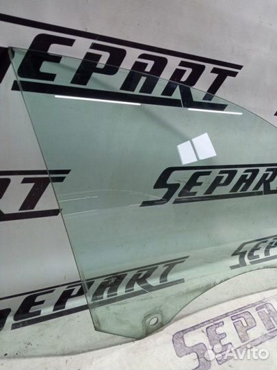 Стекло боковое переднее правое Audi A6 С6