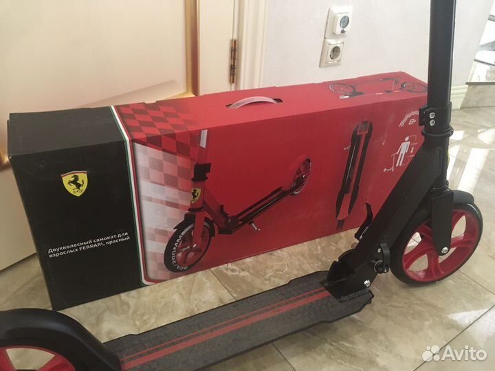 Самокат Ferrari