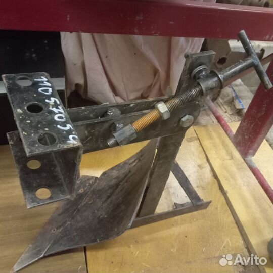 Плуг для мотоблока