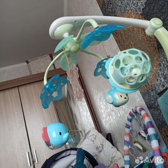 Мобиль на кроватку с проектором