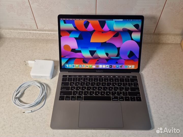 MacBook Pro 13 Touch Bar