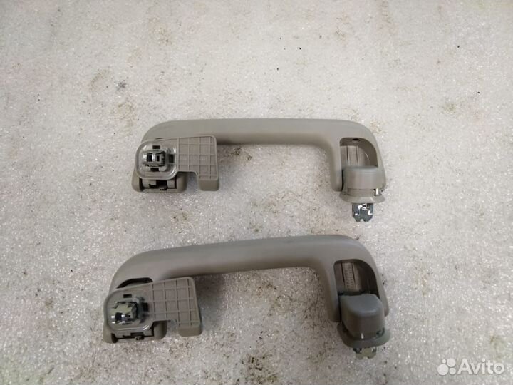 Ручка потолка задняя Toyota Rav 4 40 рест