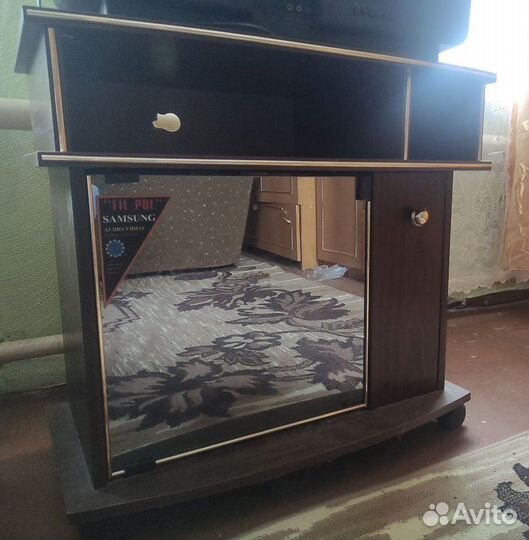 Тумба под телевизор