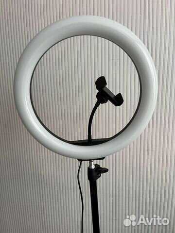 Лампа кольцевая со штативом
