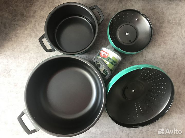 Набор кастрюль новый