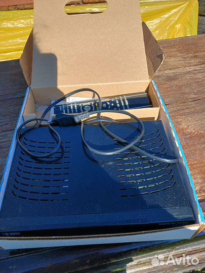 Цифровой спутниковый приемник