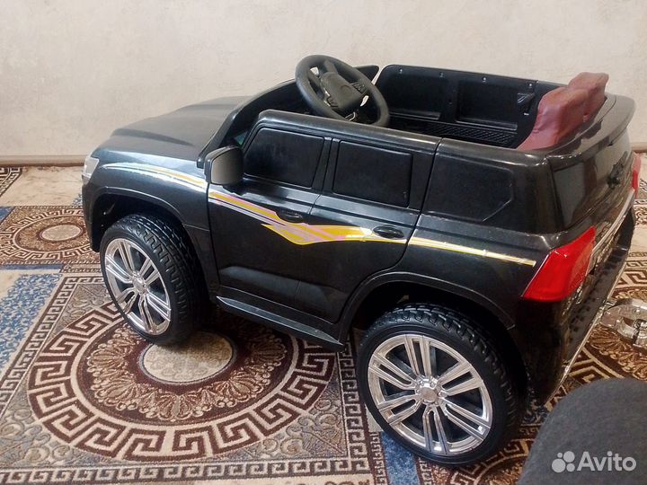 Детский электромобиль бу