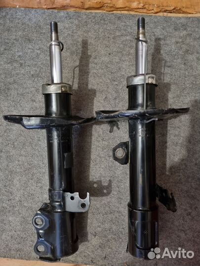 Передние стойки