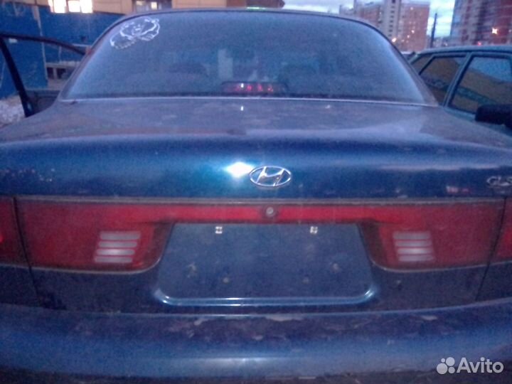 Фонарь крышки багажника hyundai sonata 3 1994