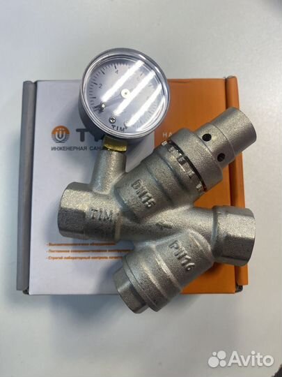 Редуктро давления с фильтром и манометром TIM