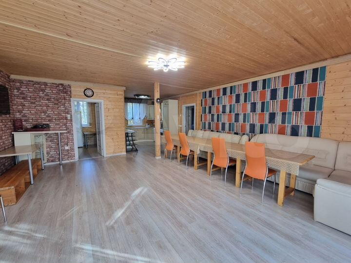 6-к. дом, 260 м²