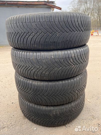 Michelin CrossClimate 215/60 R17 100V