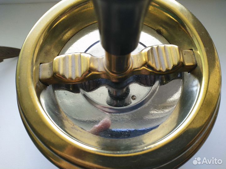 Статуэтка пепельница штопор