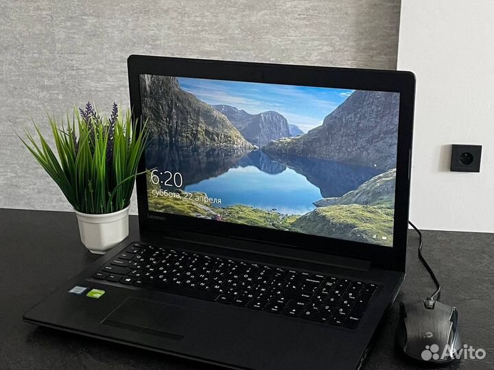 Ноутбук i3 6100U 8GB DDR4 GF MX 920 2GB SSD 240