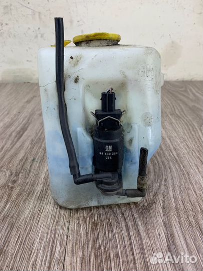 Бачок омывателя Opel Corsa C