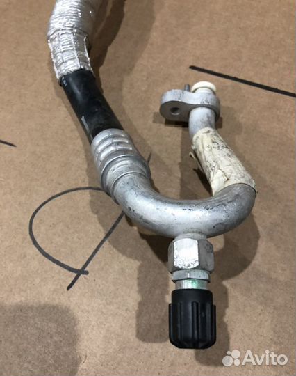 Трубка компрессора Mercedes 203 C 32 AMG Kompresso