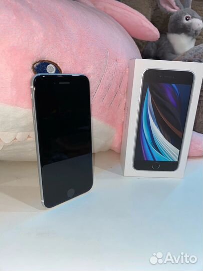 iPhone se 2020 белый