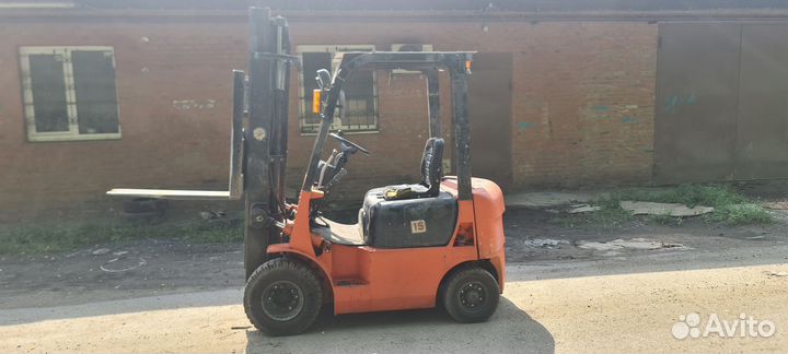 Аренда вилочного погрузчика 1.8 тонн