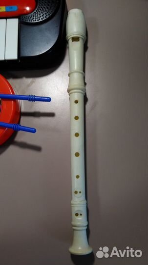 Блок флейта, ксилофон, гитара