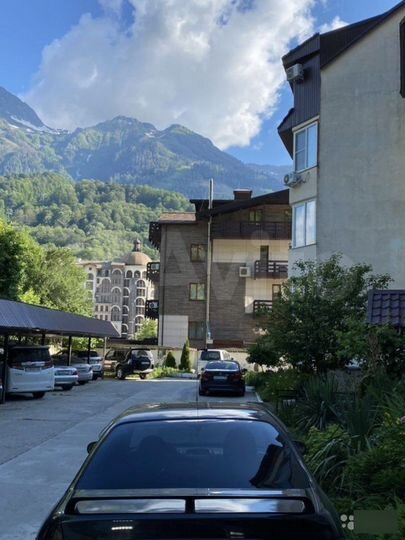 2-к. квартира, 55 м², 1/4 эт.