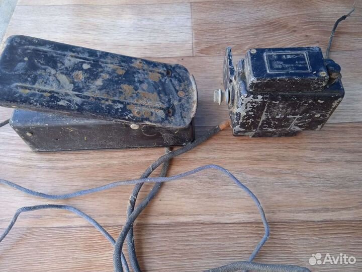 Двигатель с реостатом. От швейной машинки 1957г